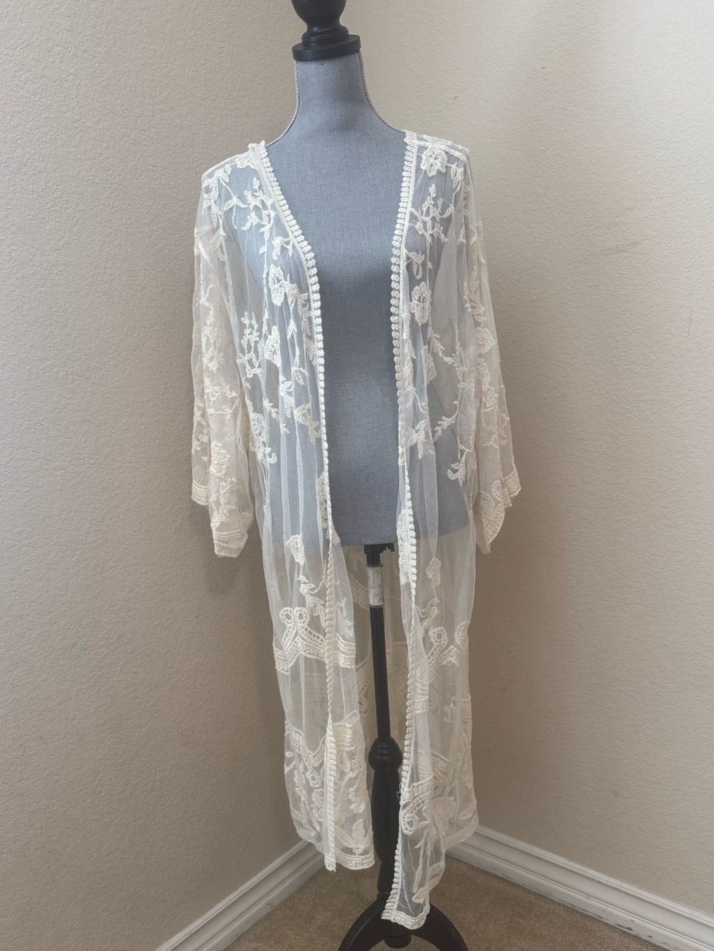 Adiva White Sheer Floral Embroidered Lace Overlay